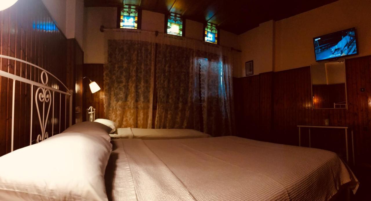 9Mouses Chasiotis Guest House Ampelakia Bagian luar foto